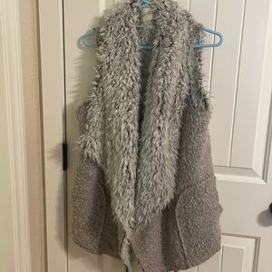Fur vest